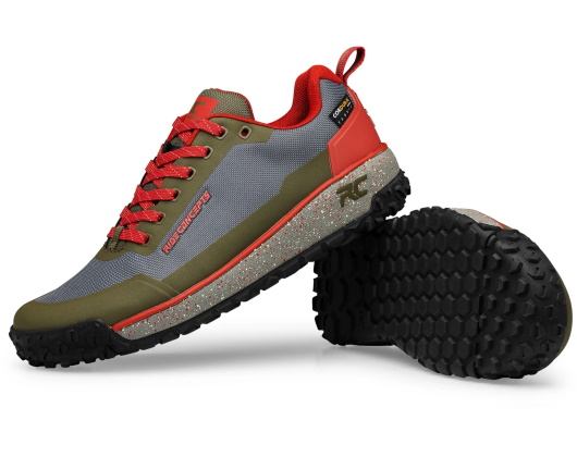 autre photo de IMG/RC/RC_chaussures_tallac_charcoal_oxblood.jpg