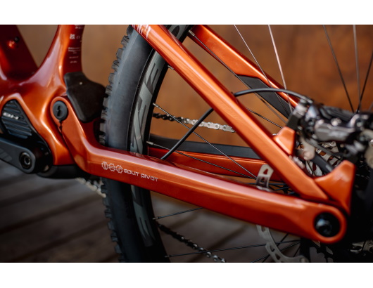 autre photo de IMG/bhbikes/bhbikes_Ilynx_trail_carbon_8_8_rouge_rouge.jpg